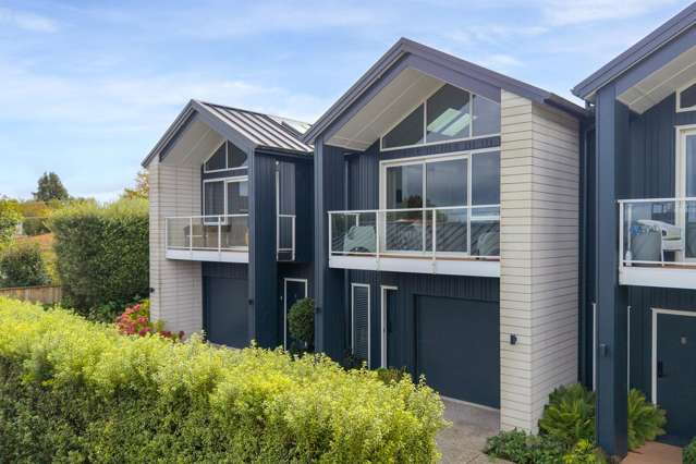 Wheretia Lane - Golden Years 50+