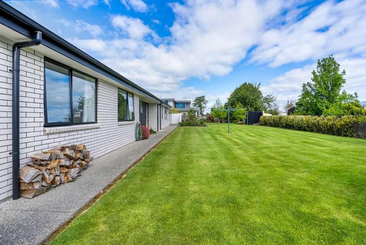 28 Talboys Drive Winton_25