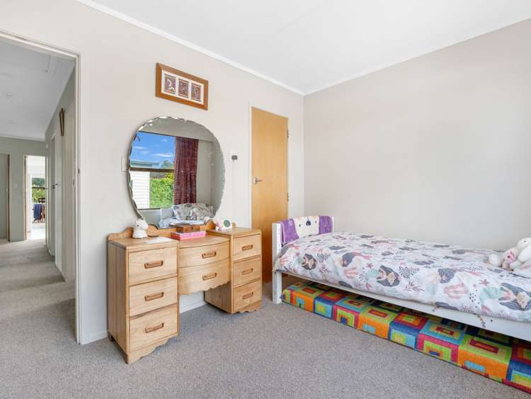 17 Byron Grove Owhata_22