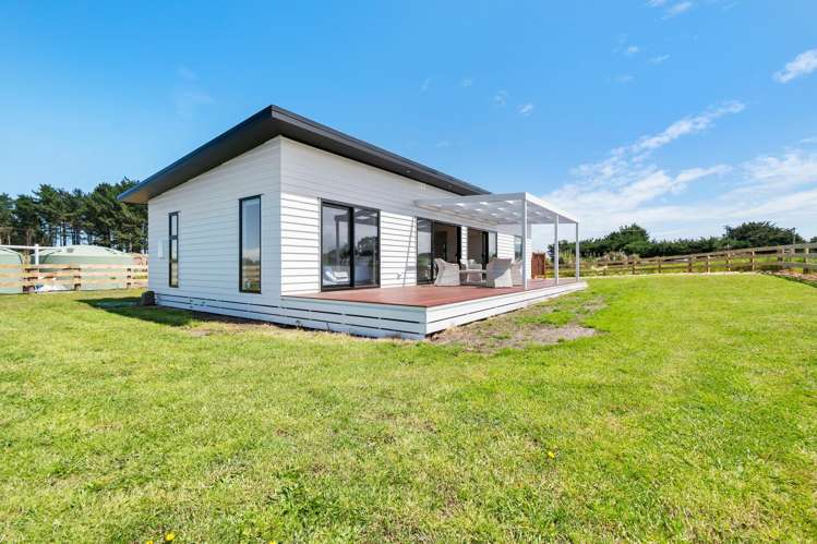  1121 Parewanui Road Parewanui_20