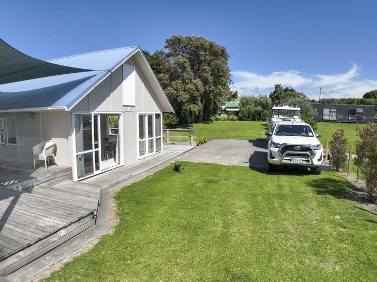 140 Newcastle Street Māhia Beach_16