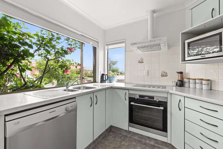 27 Beaufort Mews Taradale_2