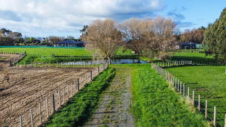 Lot 8 Te Kahu Lane Halcombe_7