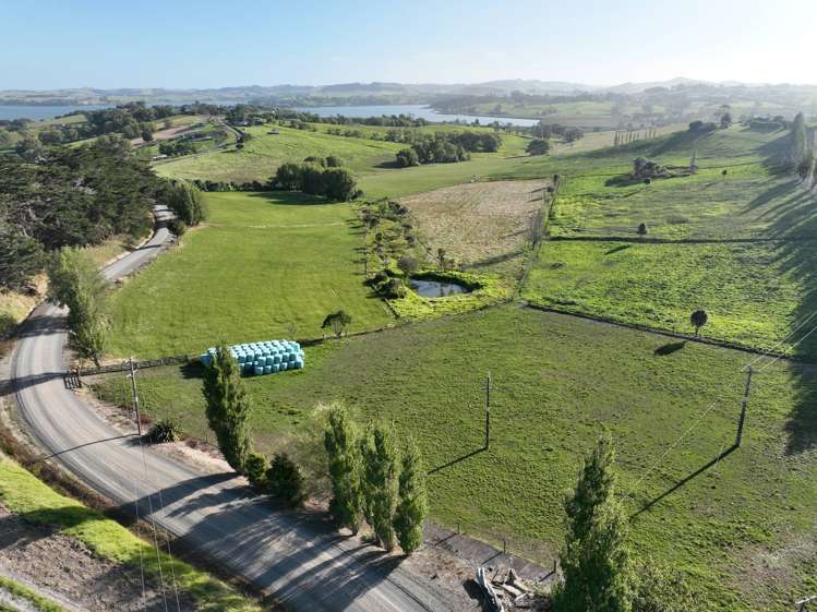 36 Petley Road Paparoa_5