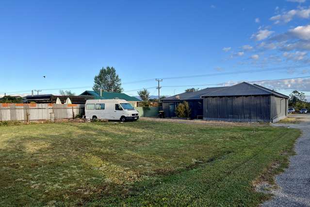 56 McGill Street Waimangaroa_1