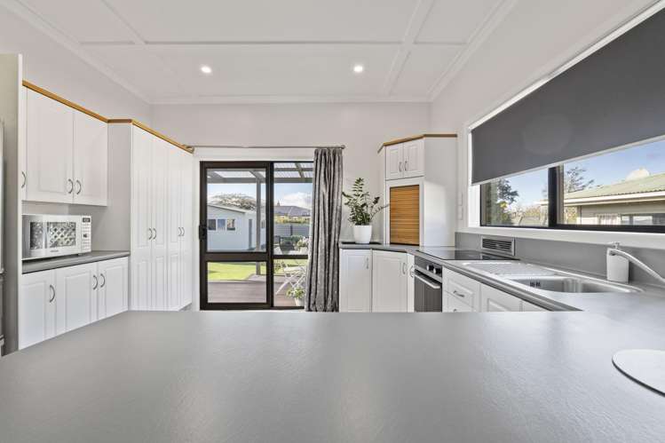 92 Hamlet Street Stratford_3