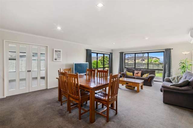 16 Devoy Drive Owhata_2