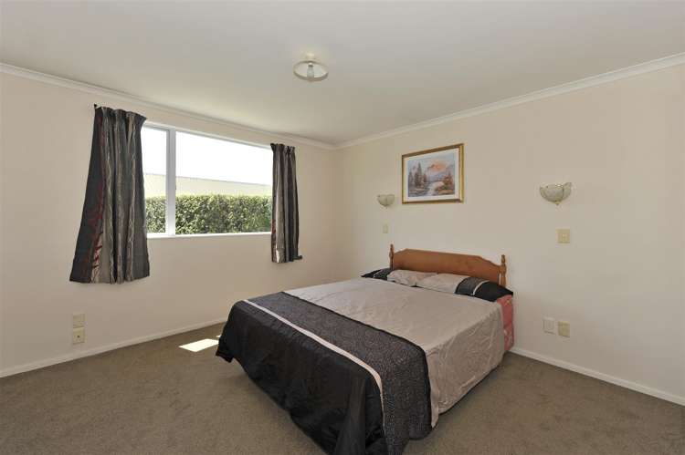 45 Lord Auckland Road Wakefield_7