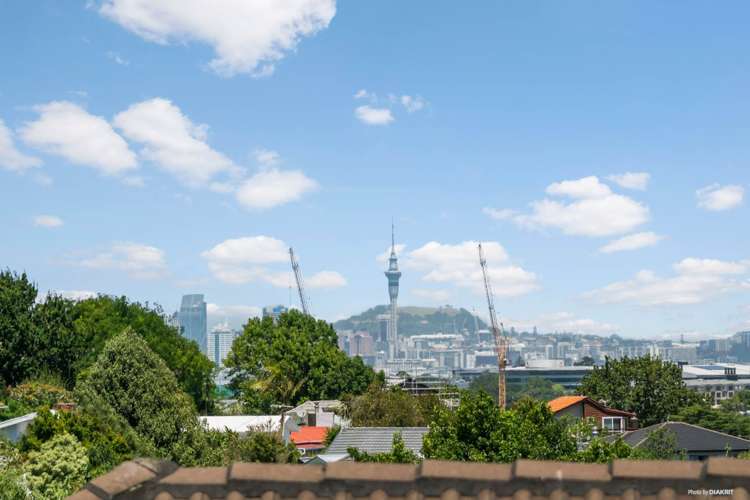 16 Richards Avenue Forrest Hill_12