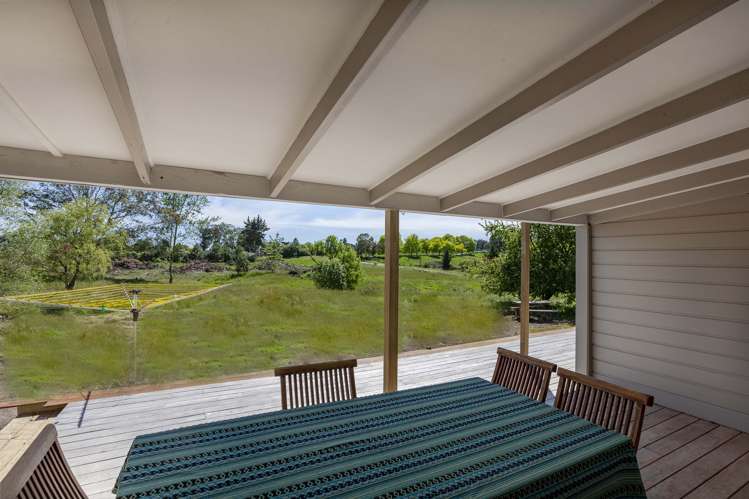 302 White Road Waipawa_13