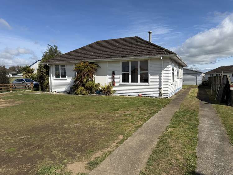 16 Robertshawe Crescent Dannevirke_25