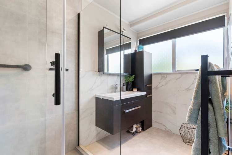 9 Tree View Avenue Glenfield_5