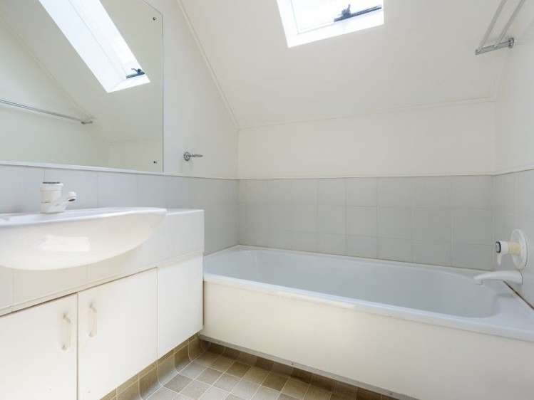 13/14 Harriett Street Thorndon_5