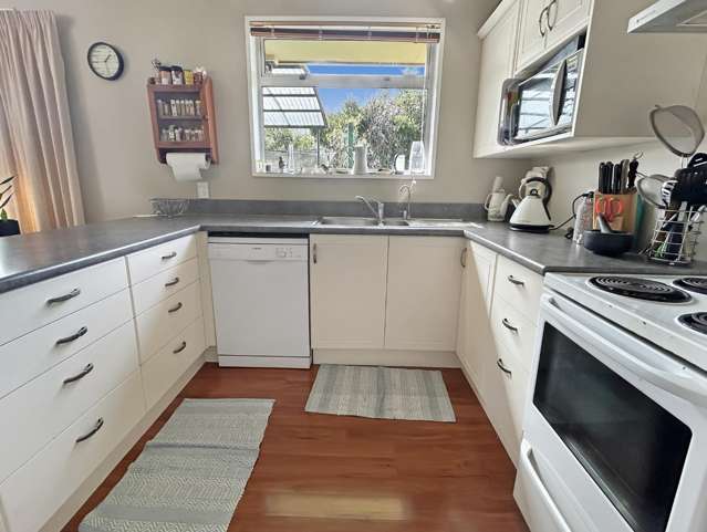 67 Sherwill Street East 10643_2