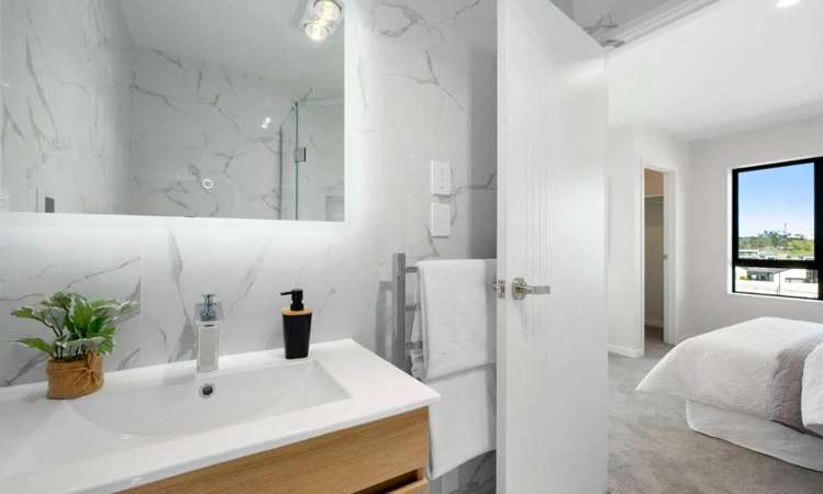 5/9 Bronzewater Drive Silverdale_7