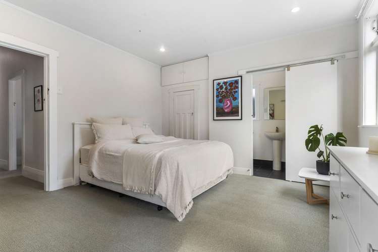 259 Saint Andrews Road Epsom_19