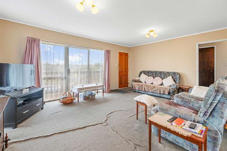 2/27 Galloway Crescent Farm Cove_3