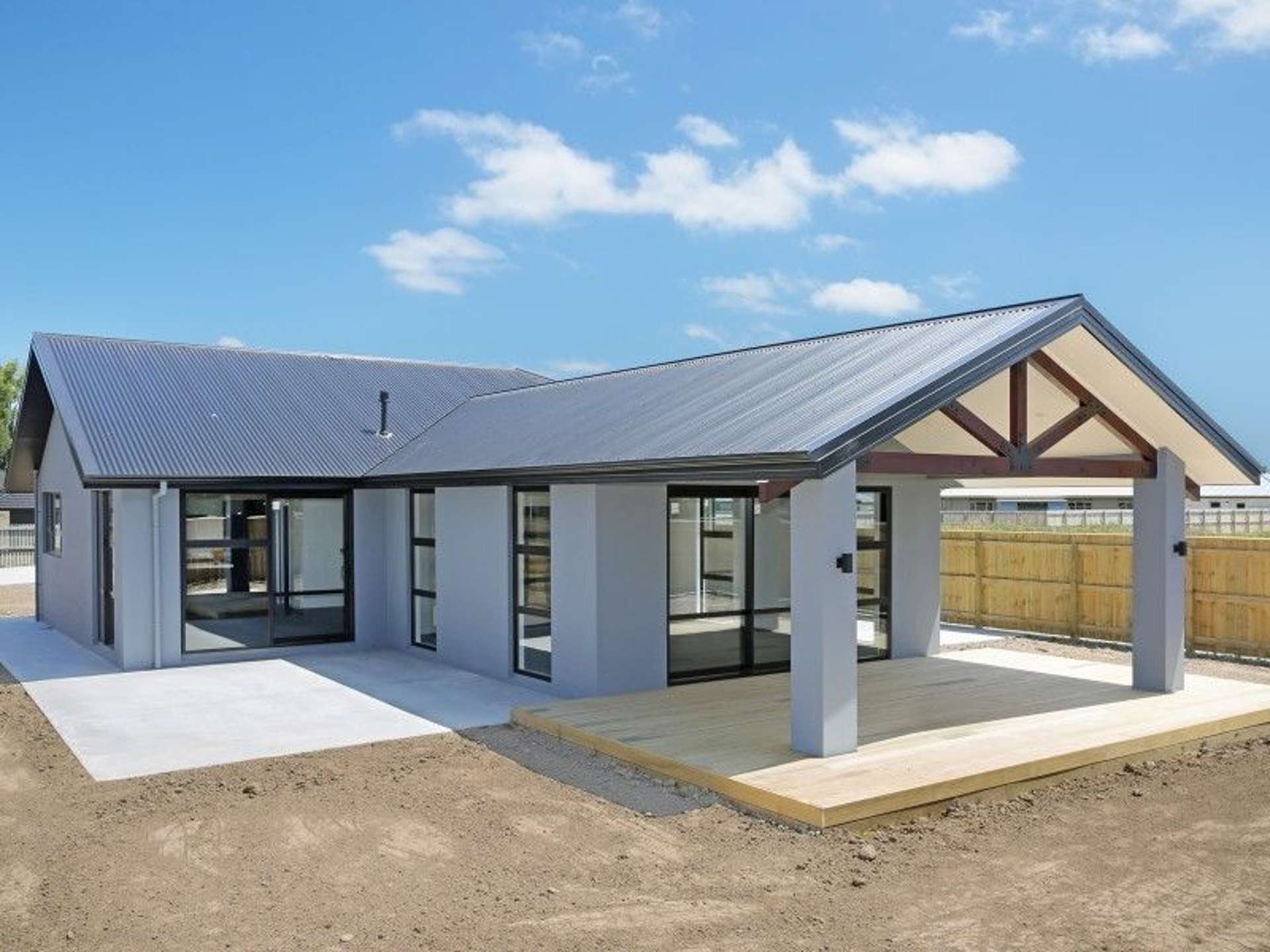 2 Mahi Grove Feilding_0