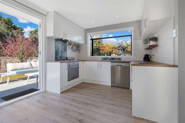 63 Batten Grove The Pines Beach_6