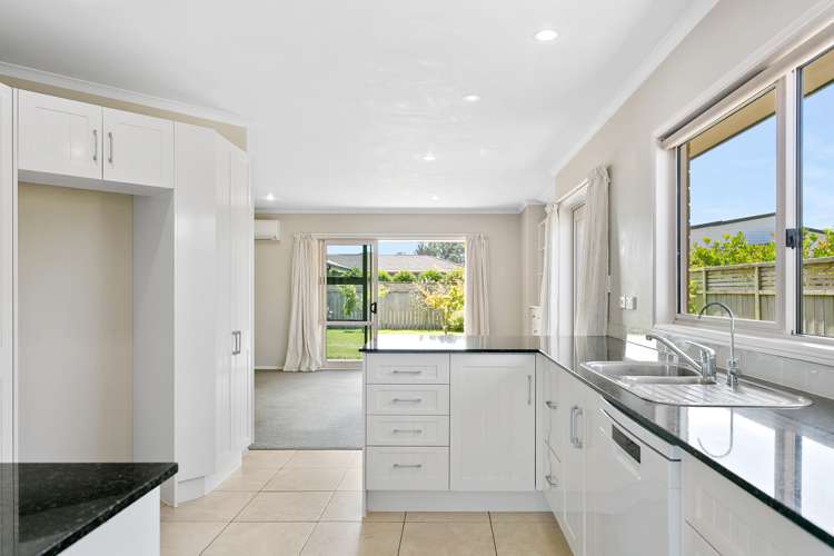 14 Ernest Kemp Rise Wharewaka_11