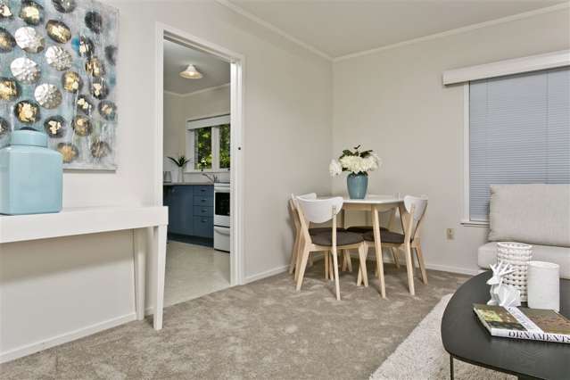 1/12 Downing Street Glenfield_3