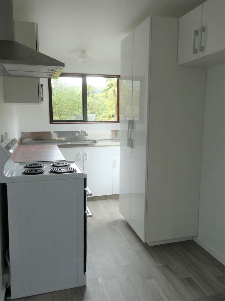 8 Leith Crescent Greymouth_9