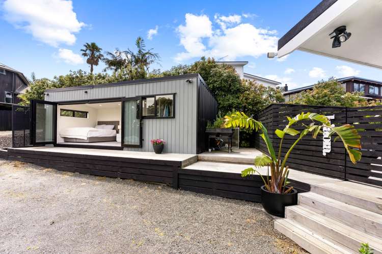 1A Cliff Road Torbay_17