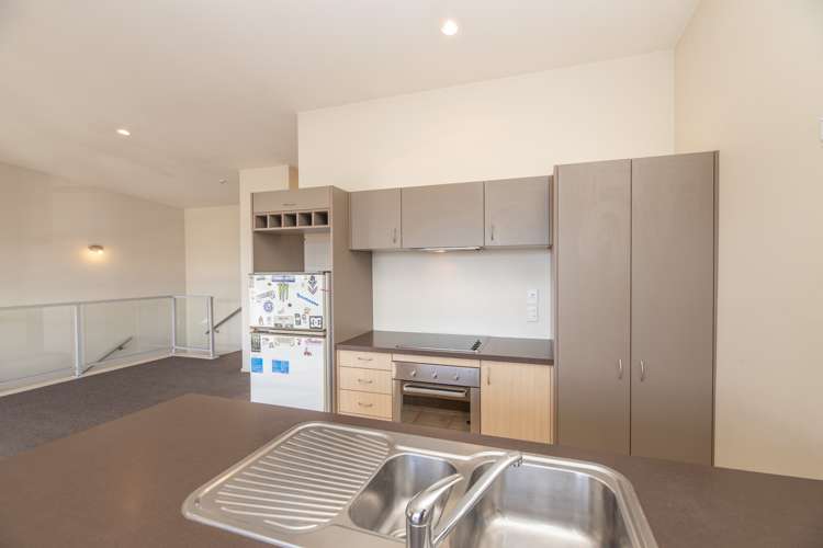 6/40 Hayton Road Wigram_3