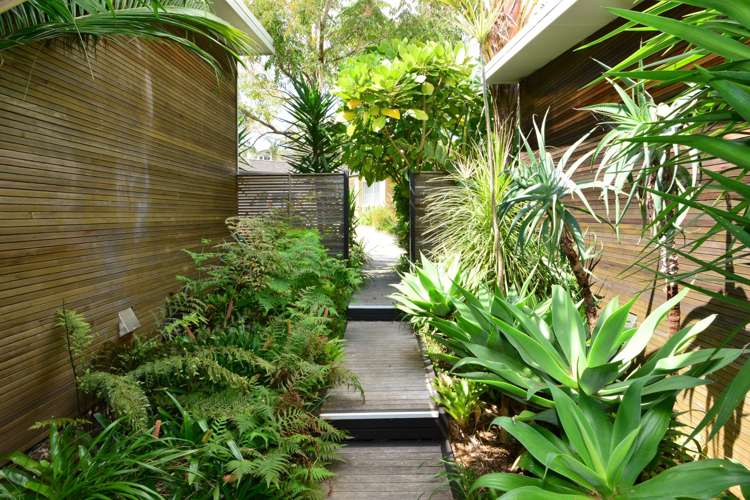 37b Shakespear Road Army Bay_19