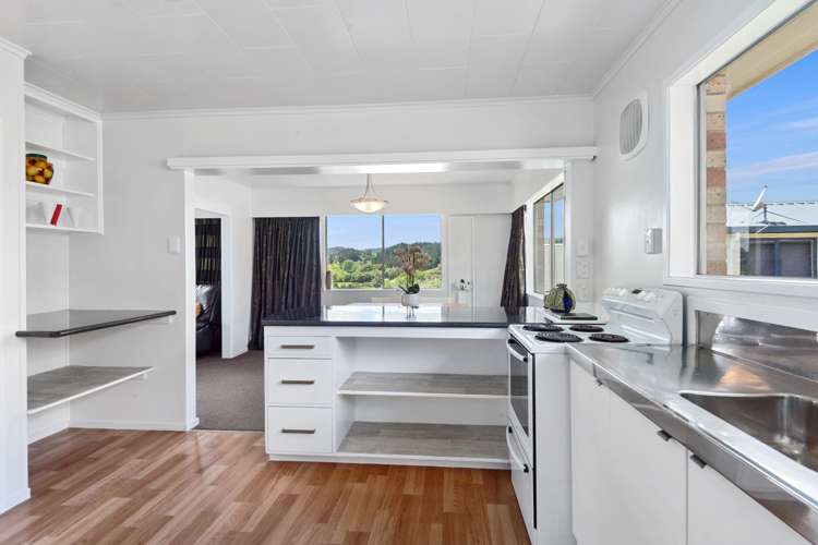 5 Clotworthy Crescent Onerahi_8