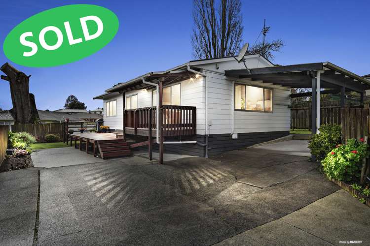 2/15 Netherlands Avenue Kelston_0