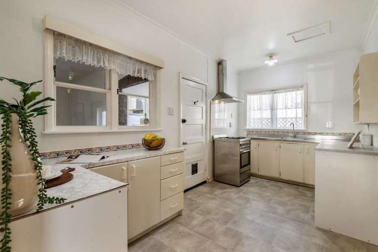 1/112 Carrington Road Mount Albert_8