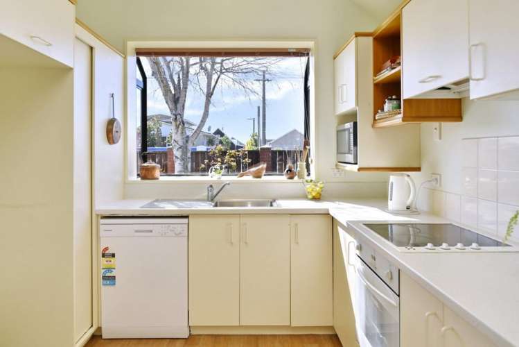 1/164 Main Road Redcliffs_6