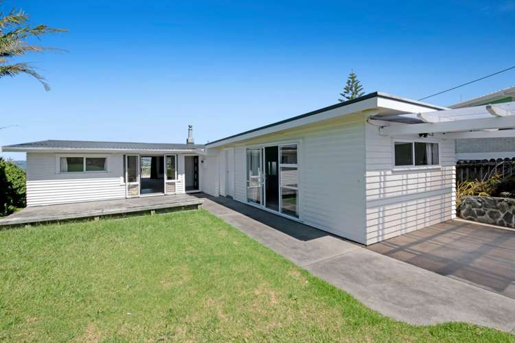 29 Roberts Road Matakatia_8
