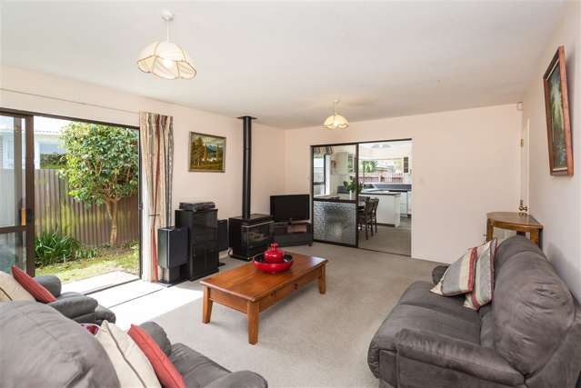 2/70 Staveley Street Avonhead_4