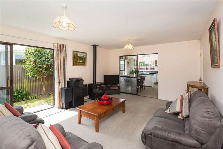 2/70 Staveley Street Avonhead_4