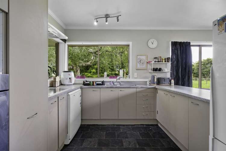 164A, 164B, 176 Gordonton Road Puketaha_11