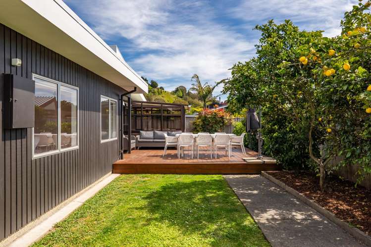 18 Ngarimu Crescent Taradale_7