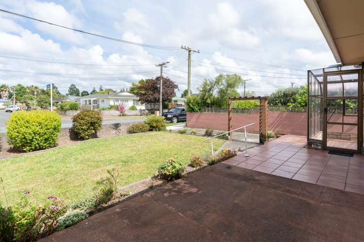 22 Coleridge Drive Enderley_4