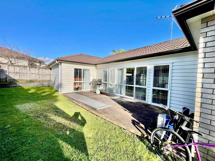 22 Stamford Crescent Flat Bush_2