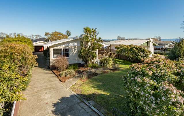 3 Bed Plus Sleep-out, Close to Richmond Mall
