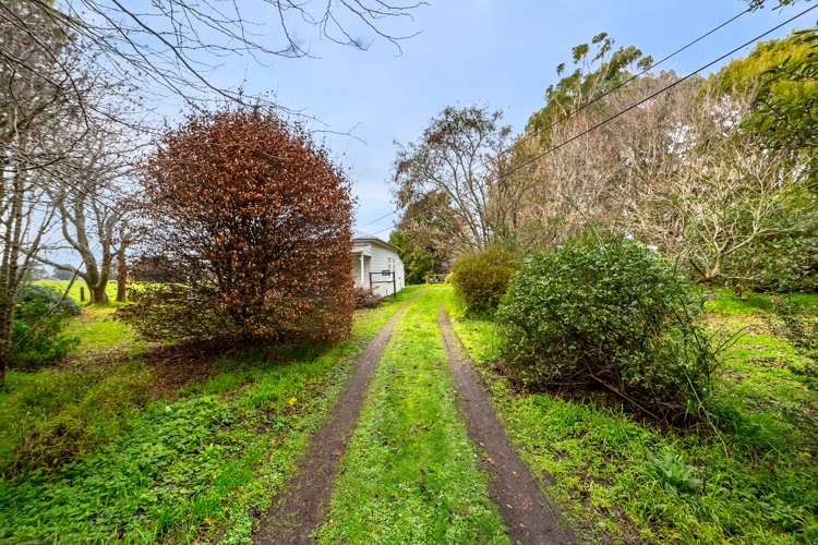 88 Cobden Road Carterton_13