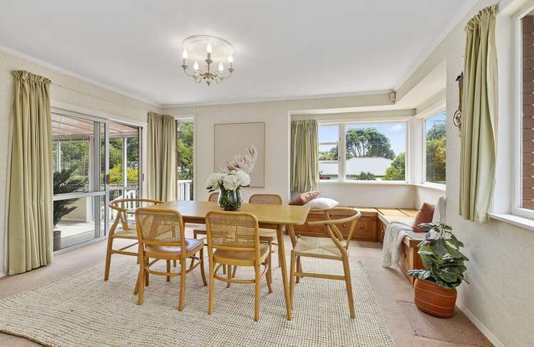 24 Larsen Crescent Tawa_2