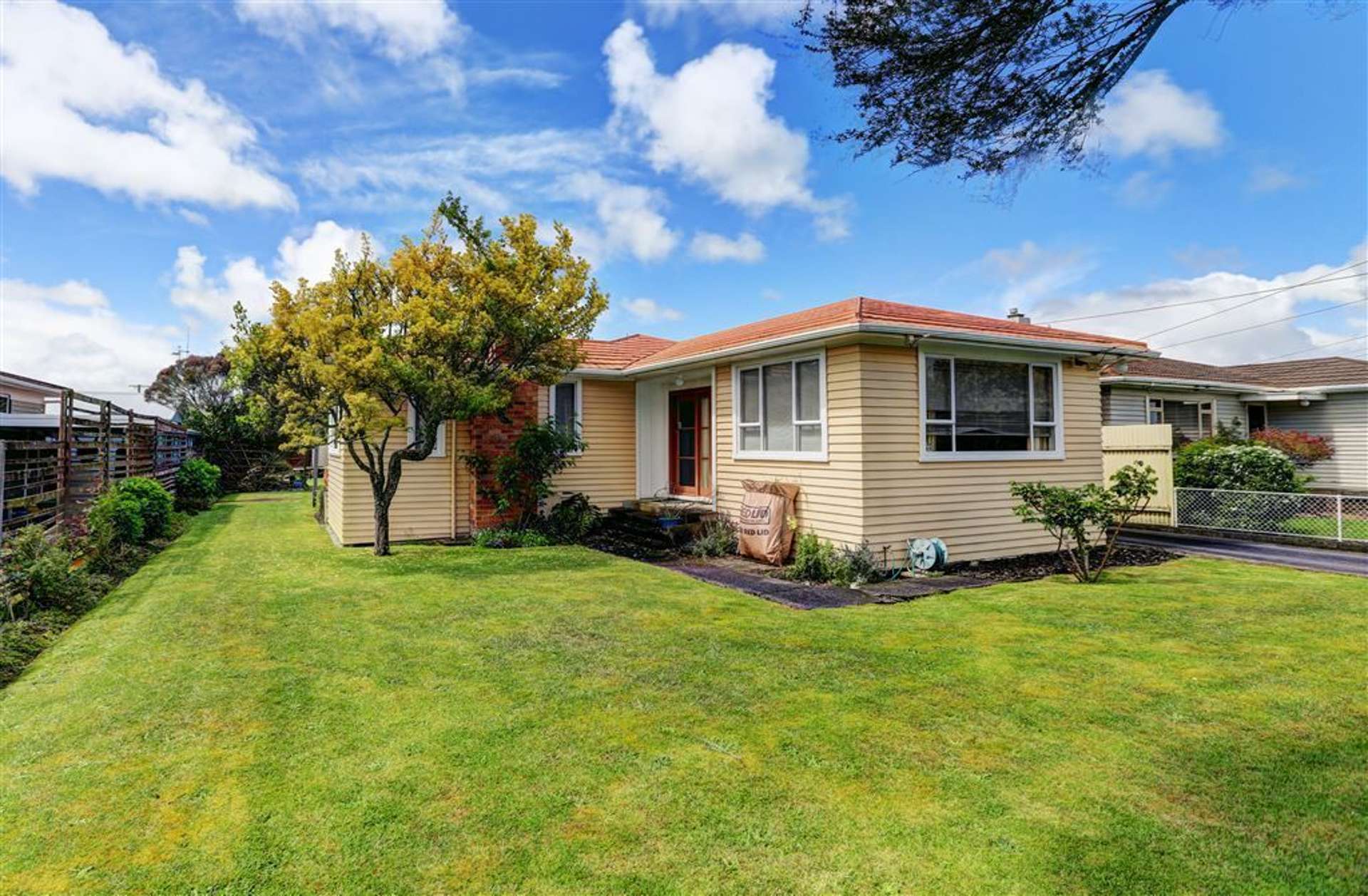 12 Portal Crescent Beerescourt Hamilton City Houses for Sale