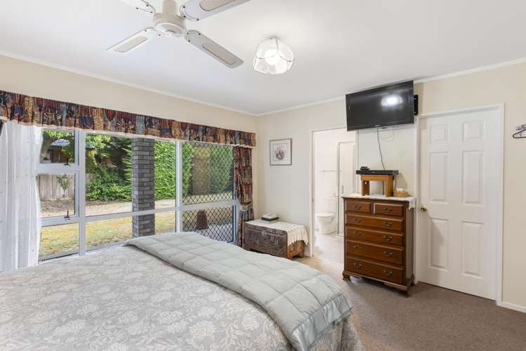 19 The Avenue Paraparaumu Beach_17