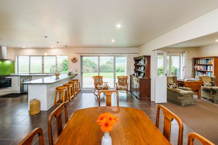 26 Highland View Drive Tokomaru_6