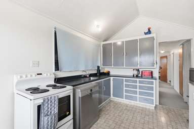 42 Avon Road_2