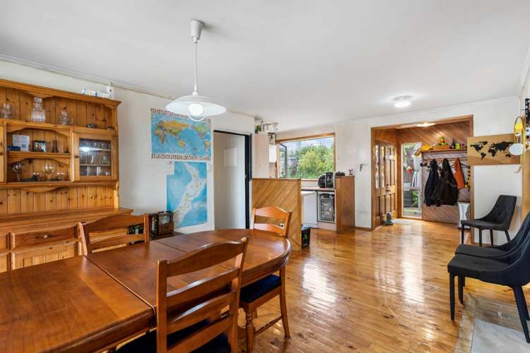 593 East Coast Road Browns Bay_3