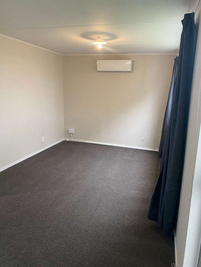 2/9 Jupiter Street Milson_2