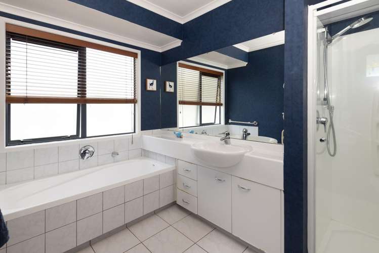 93 Burswood Drive Pakuranga Heights_15